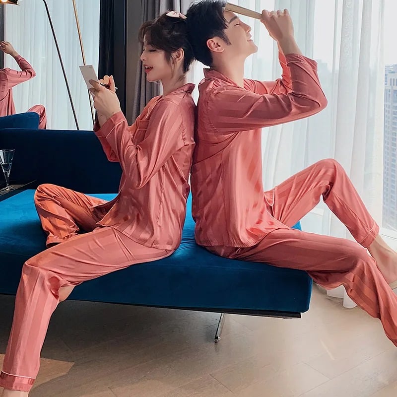 Pyjama pour couples en Satin et Soie