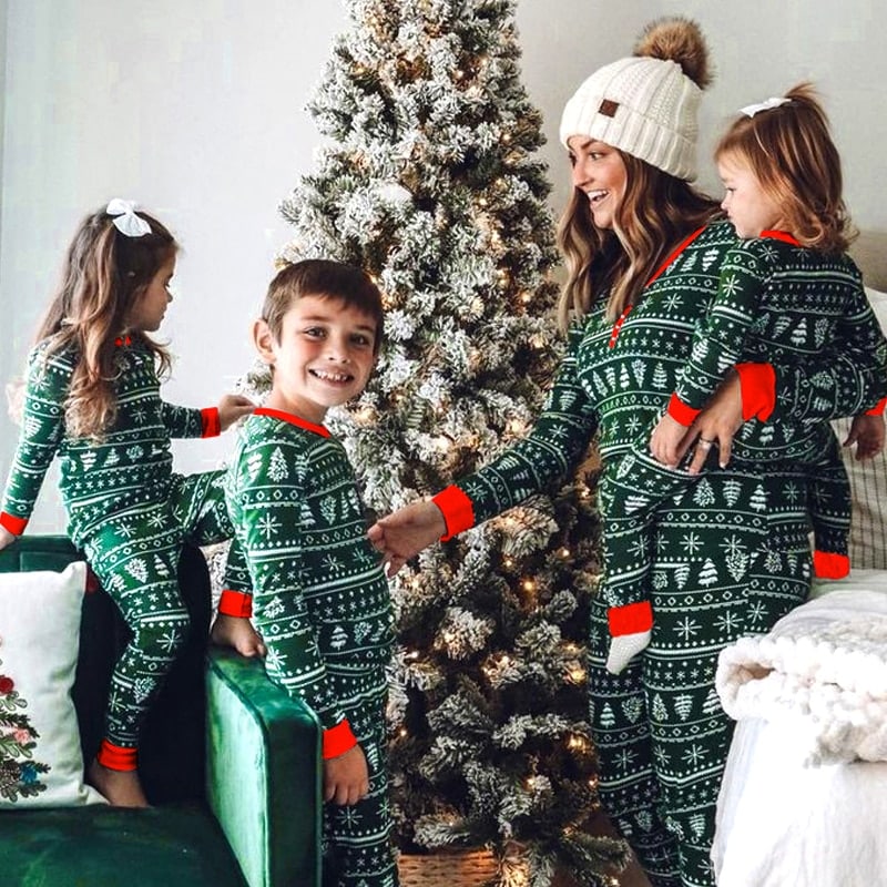 Ensemble de pyjama vert de noël pour famille_1