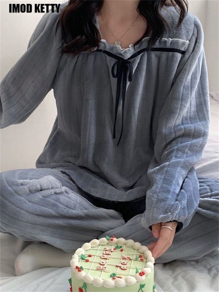 Magnifique pyjama en molleton de corail pour femme 2 pièces