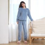 Pyjama d'hiver en velours pour femme_11