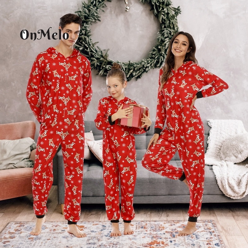 Pyjama de noël pour famille à capuche_1