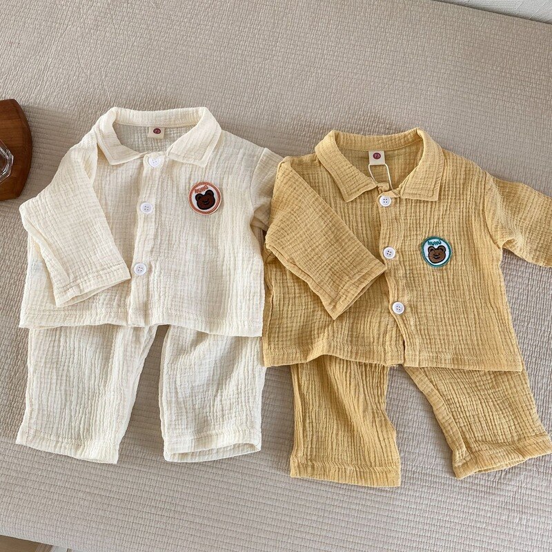 Pyjama en lin et coton pour bébé à col rabattu_7