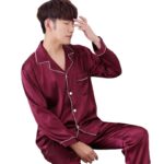 Pyjama en satin de soie décontracté pour homme_11