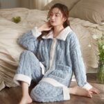 Pyjama pilou pour femmes design simple à boutonnage_15
