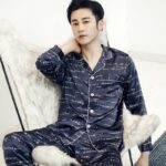 Pyjamas d'hiver pour hommes en satin de soie_41