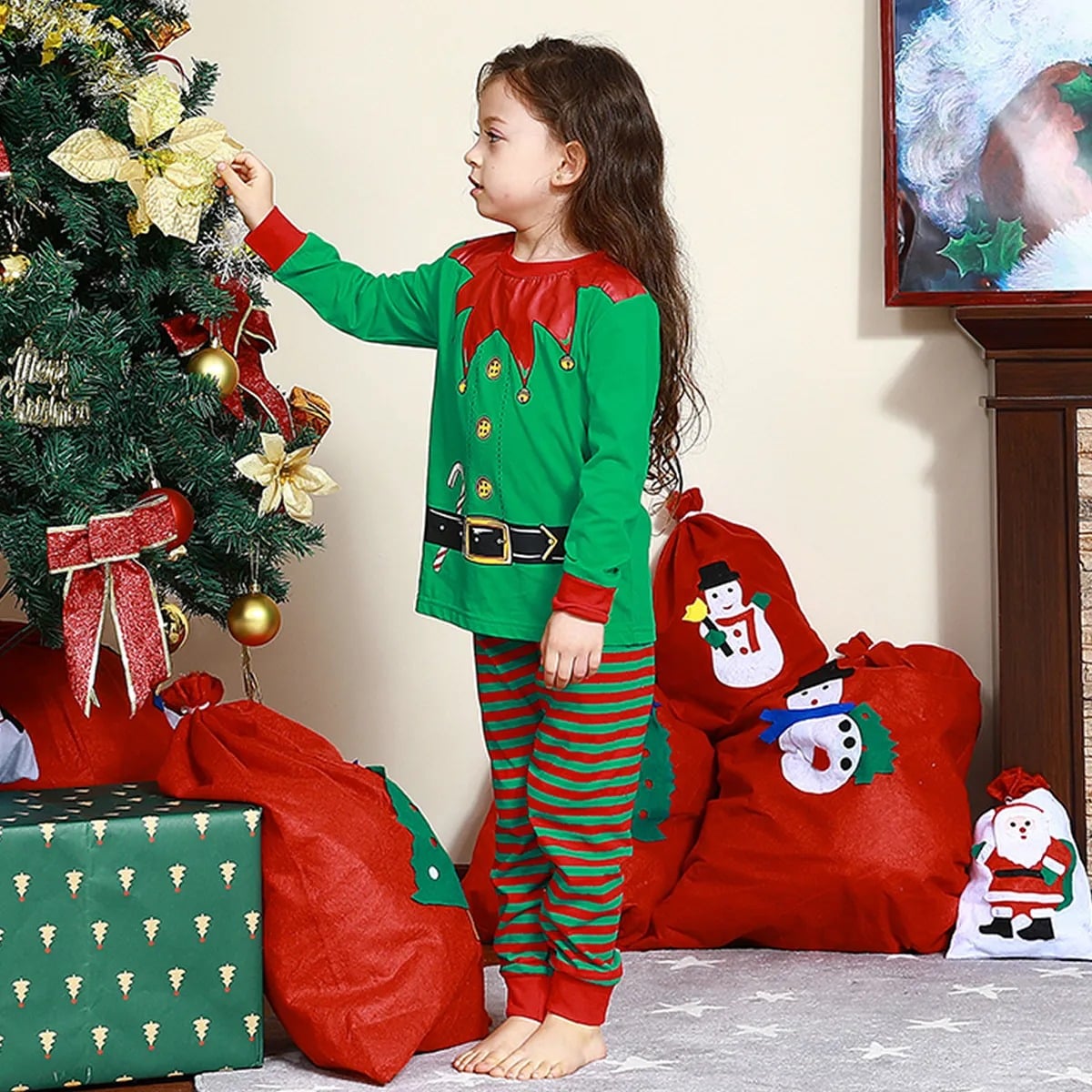 Pyjama de Noël avec un joli motif imprimé pour enfant