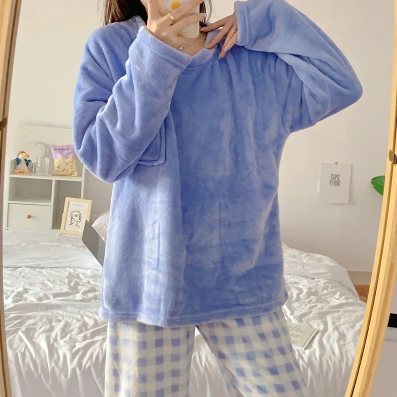 Pyjama Femme Hiver En Polaire – Ensemble Haut Et Pantalon – Tissu Ultra Doux Pilou Pilou – Couleur Rose Corail