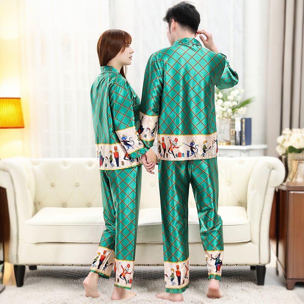 Pyjama de Couple tendance en soie imprimée