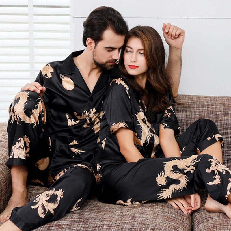 Pyjama élégant en satin pour couple motif dragon_2