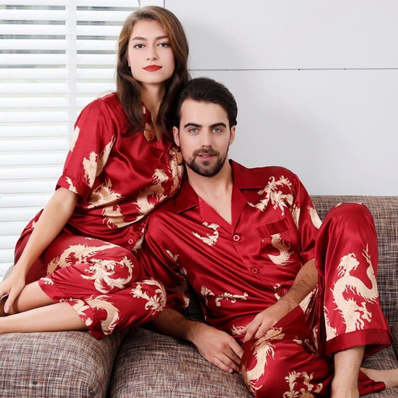 Pyjama élégant en satin pour couple motif dragon_20