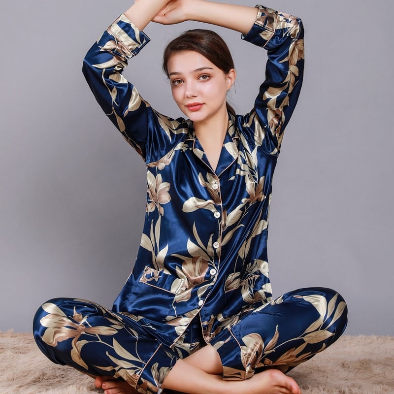 Pyjama femme satin ou soie : Comment choisir ? • Tous en Pyjama !