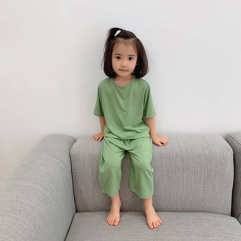 Pyjama d'été enfant simple et léger en coton pour fille garçon